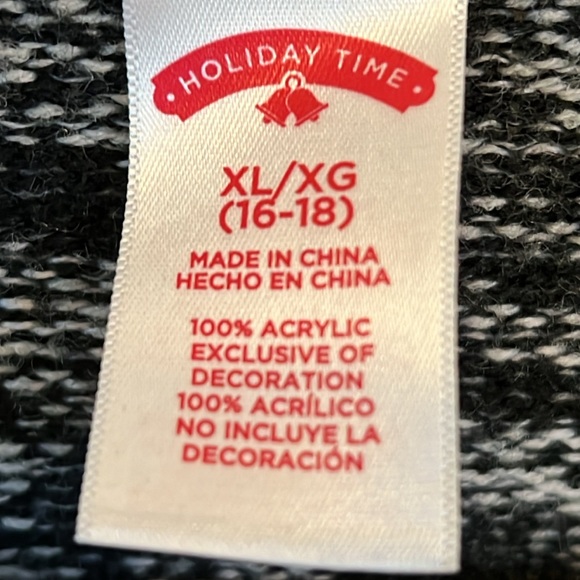 Holiday Time sweater.  Excellent condition - Picture 3 of 3